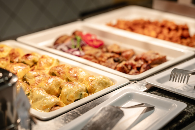 Svédasztalos étkezés